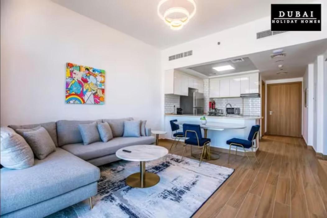 151 Jumeirah Gardens *