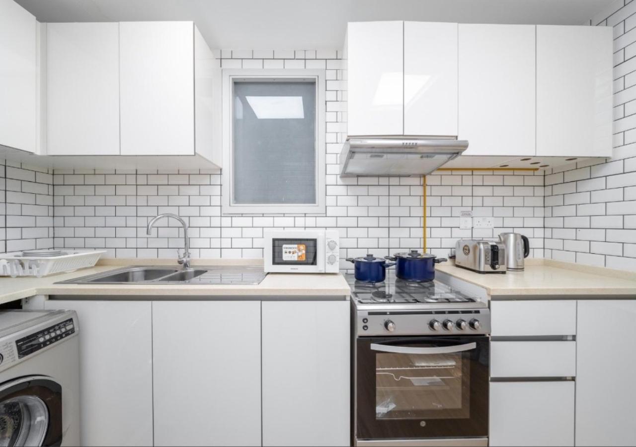 151 Jumeirah Gardens Apartment Dubai