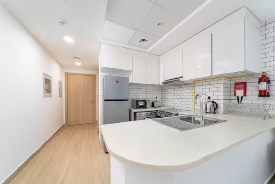 151 Jumeirah Gardens Apartment *