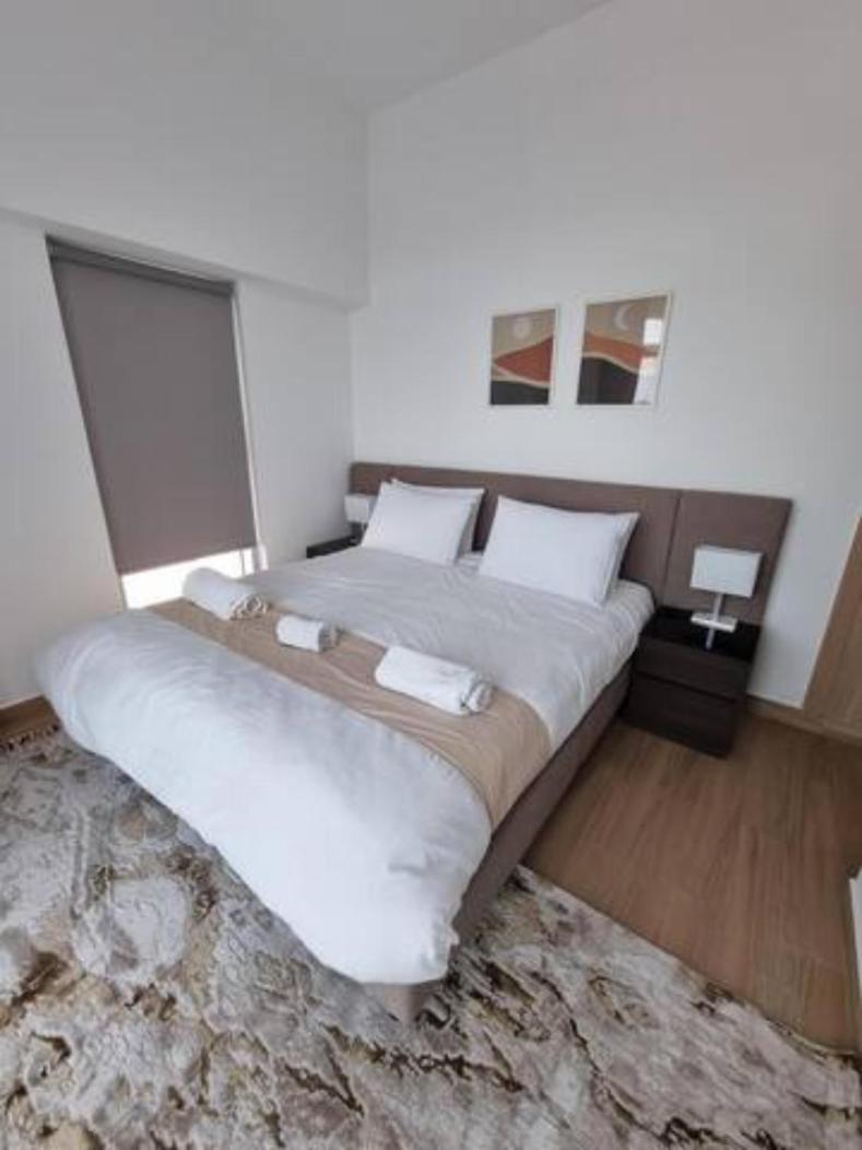 151 Jumeirah Gardens Apartment *