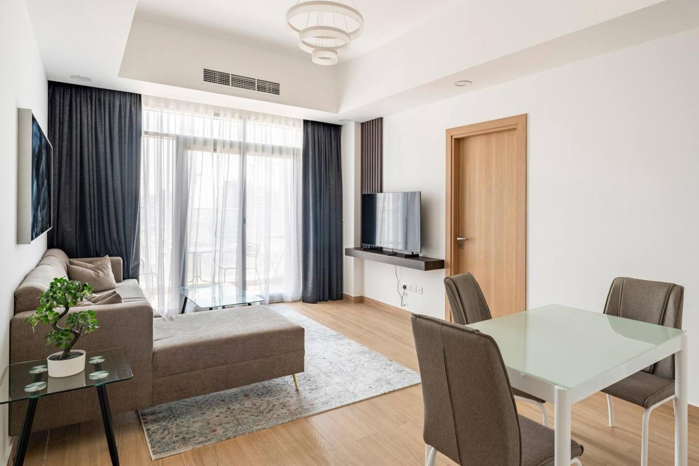 151 Jumeirah Gardens Apartment Dubai